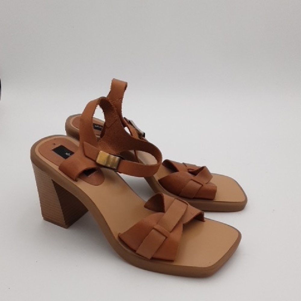Vuntage Xhilaration Elegant Tan Heeled Sandals Leather Event Y2k Casual Vacation